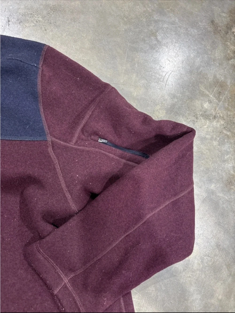 The North Face Men’s Half-Zip Fleece Pullover - Burgundy and Navy